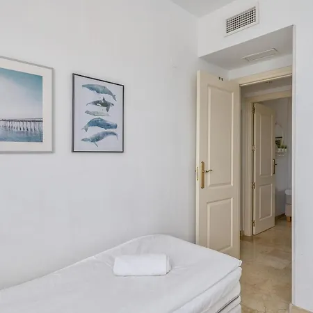 Fuengirola Penthouse With Seaviews Close To The By Costarentals - Ref 06 *
